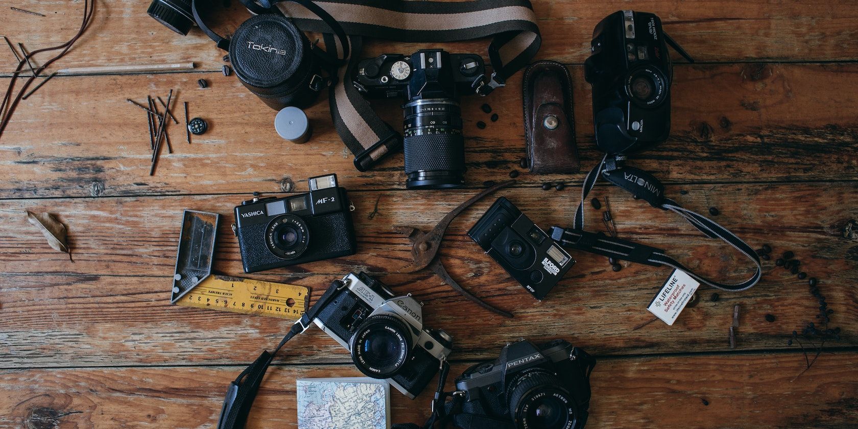 /vi/images/a-display-of-used-cameras.jpg /vi/images/a-display-of-used-cameras.jpg