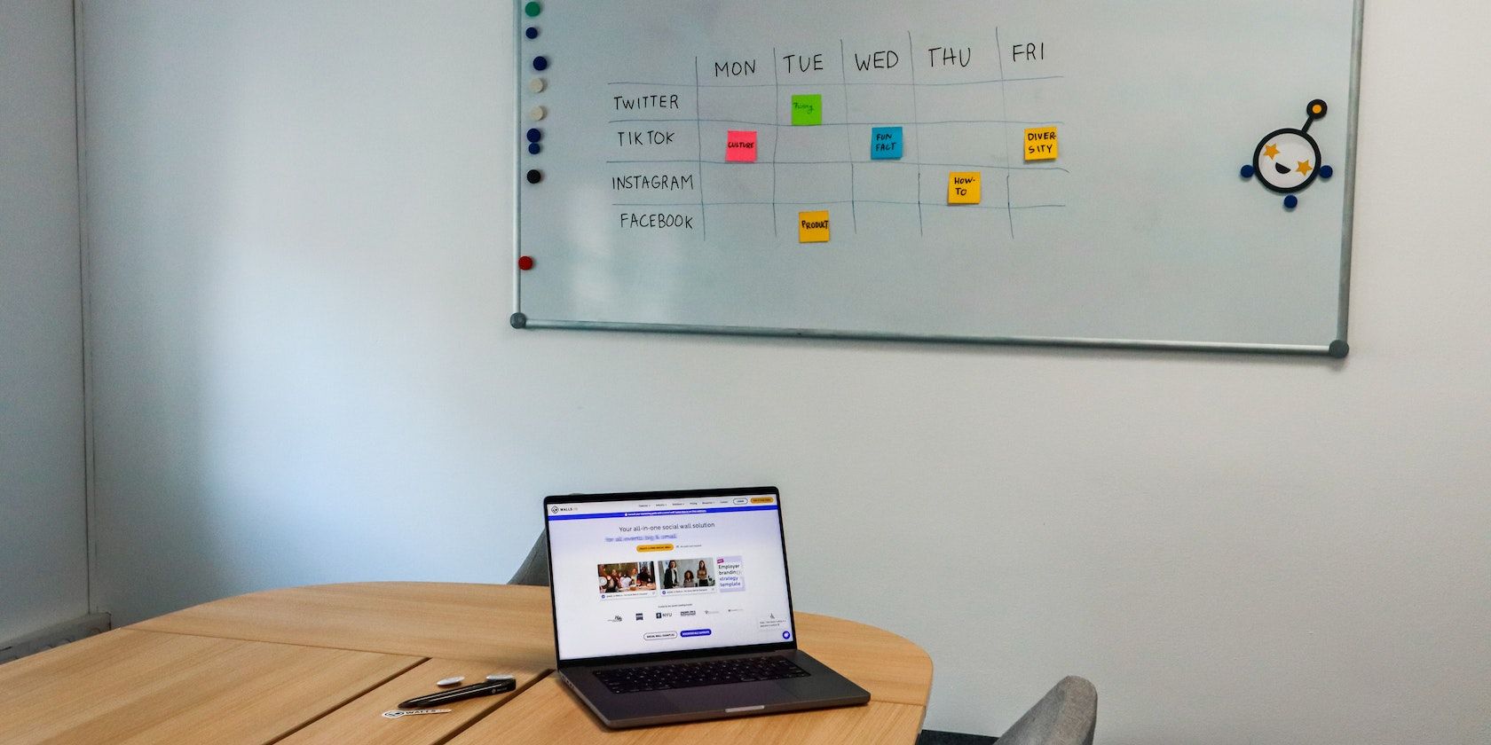 /vi/images/a-laptop-on-a-table-with-board-showing-content-creation-strategy.jpg /vi/images/a-laptop-on-a-table-with-board-showing-content-creation-strategy.jpg