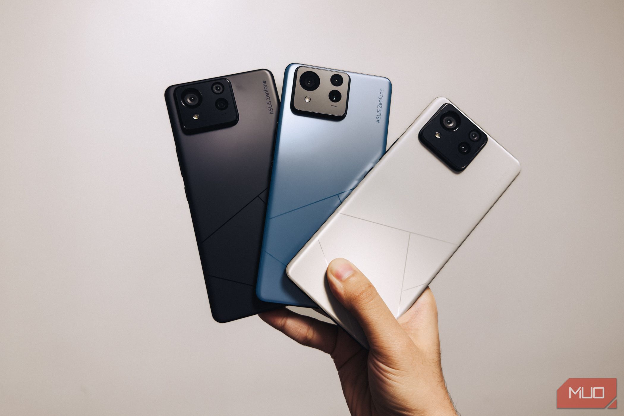 /vi/images/asus-zenfone-11-ultra-colors.jpg
