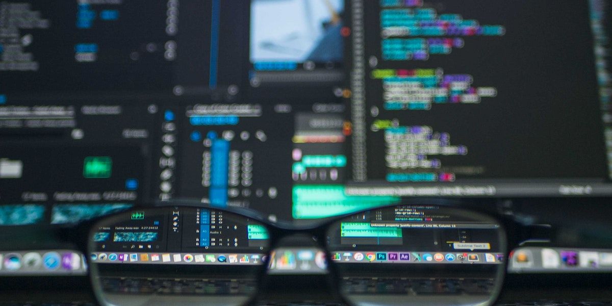 /vi/images/glasses-lines-of-code-on-computer.jpg /vi/images/glasses-lines-of-code-on-computer.jpg