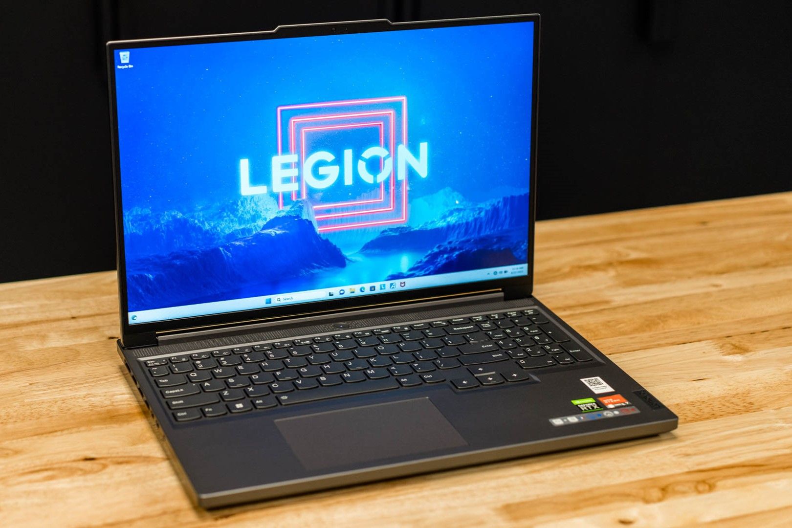/vi/images/lenovo-legion-slim-5.jpg