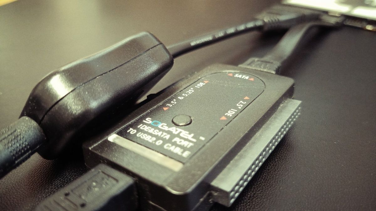 /vi/images/muo-tech-explained-data-hdd-adapter.jpg /vi/images/muo-tech-explained-data-hdd-adapter.jpg