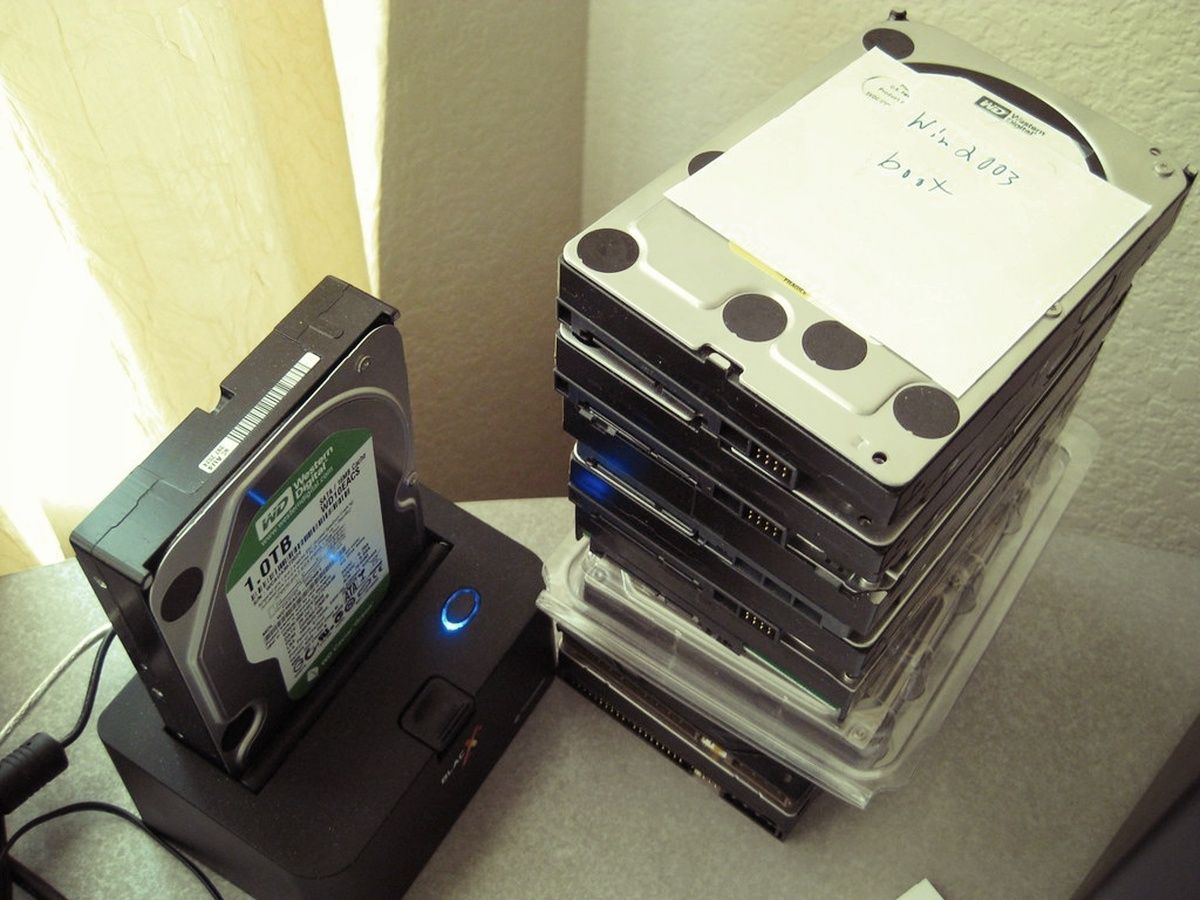 /vi/images/muo-tech-explained-data-hdd-dock.jpg /vi/images/muo-tech-explained-data-hdd-dock.jpg
