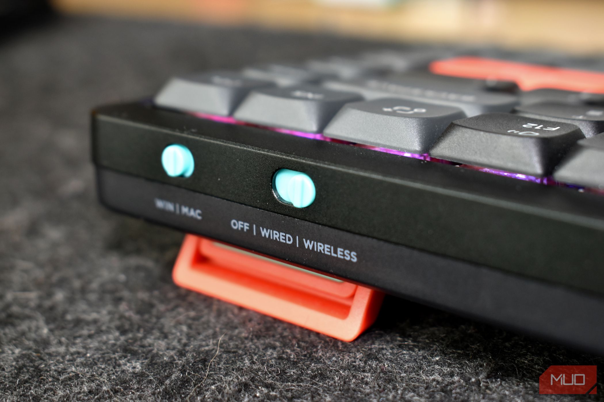 /vi/images/nuphy-air75-v2-rear-view-of-wired-wireless-switch.jpg /vi/images/nuphy-air75-v2-rear-view-of-wired-wireless-switch.jpg