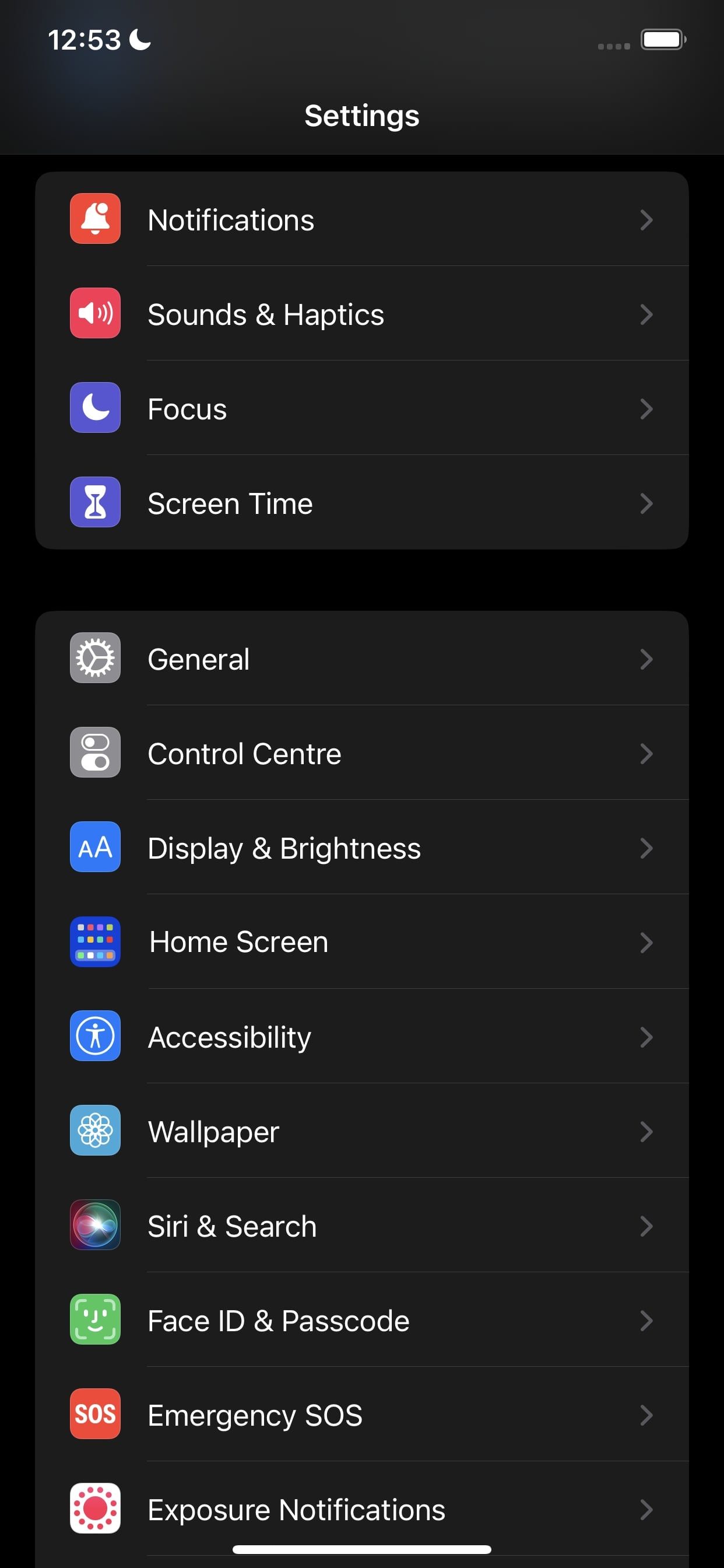 /vi/images/opening-the-general-settings-in-the-settings-app-of-an-iphone.jpg