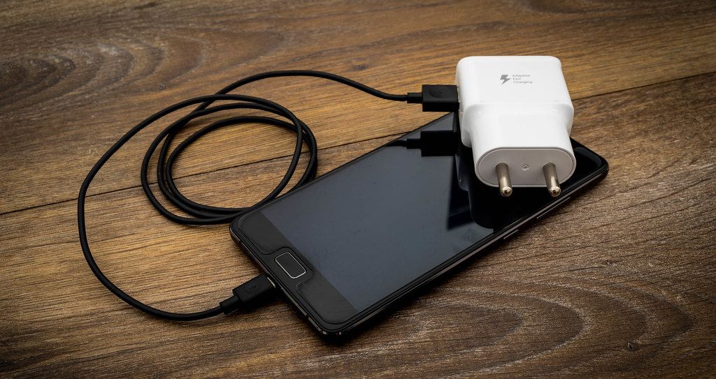 /vi/images/phone-charger-pic.jpg /vi/images/phone-charger-pic.jpg