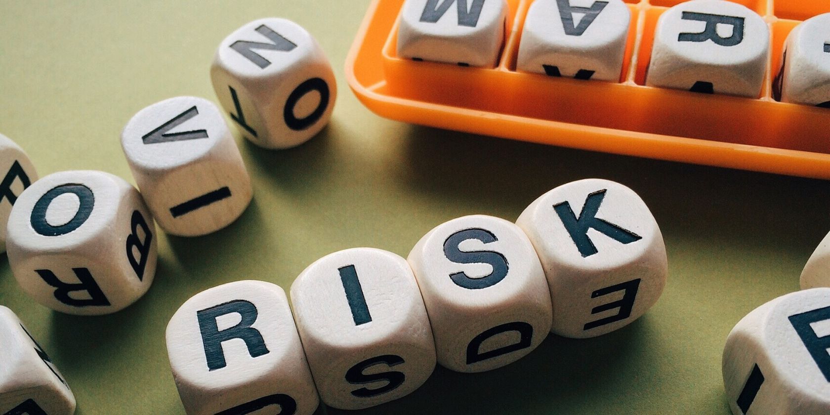 /vi/images/risk-letters.jpg /vi/images/risk-letters.jpg